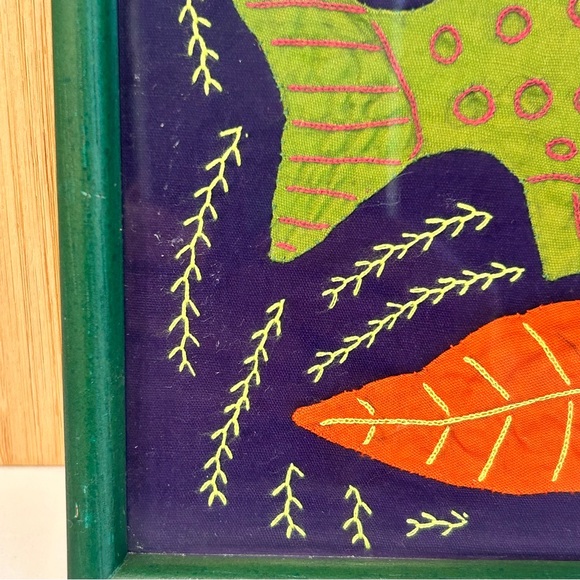 3 Vintage Molas Handmade and Framed - Picture 8 of 14